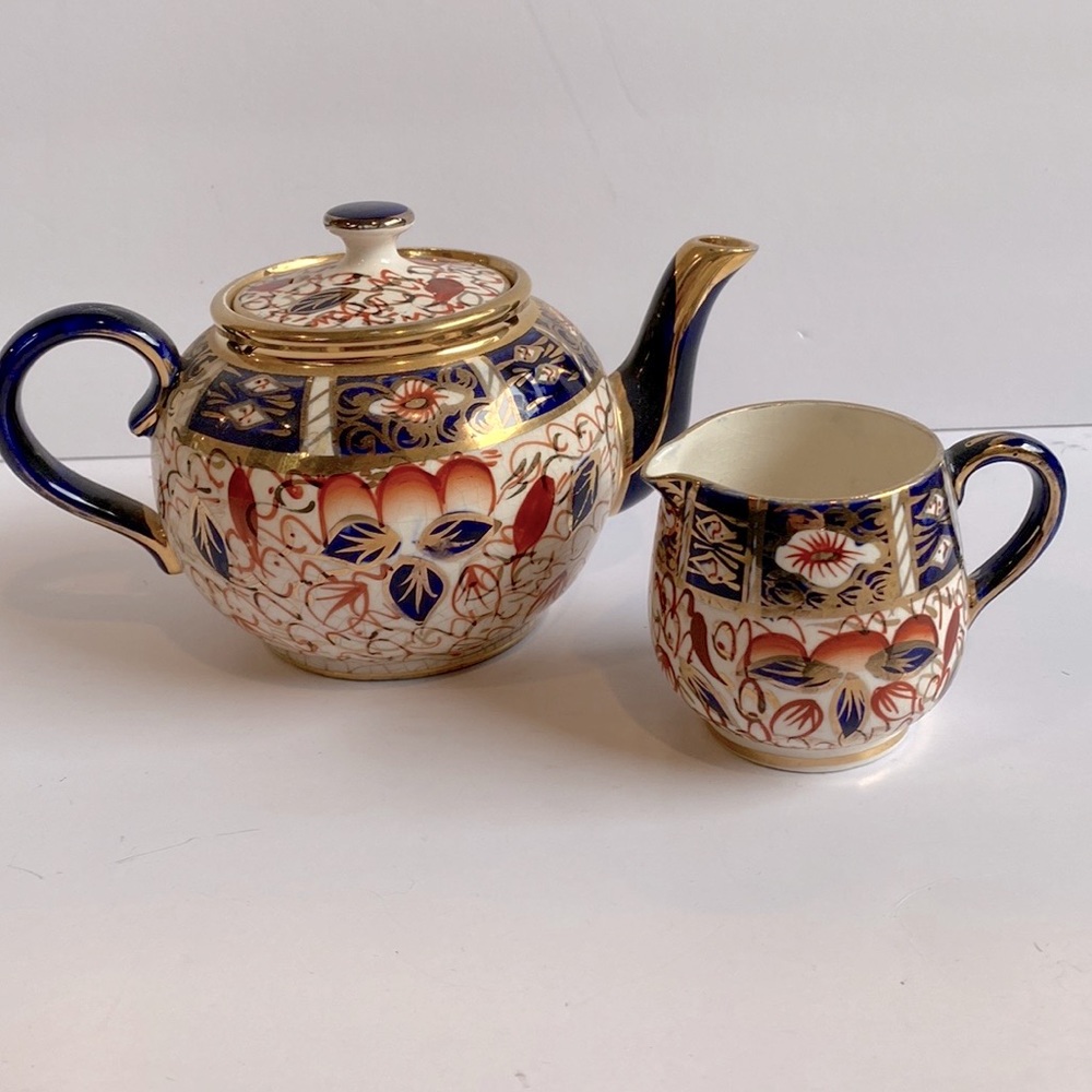 Arthur Wood & Sons England Decorative
Imari Teapot and Creamer